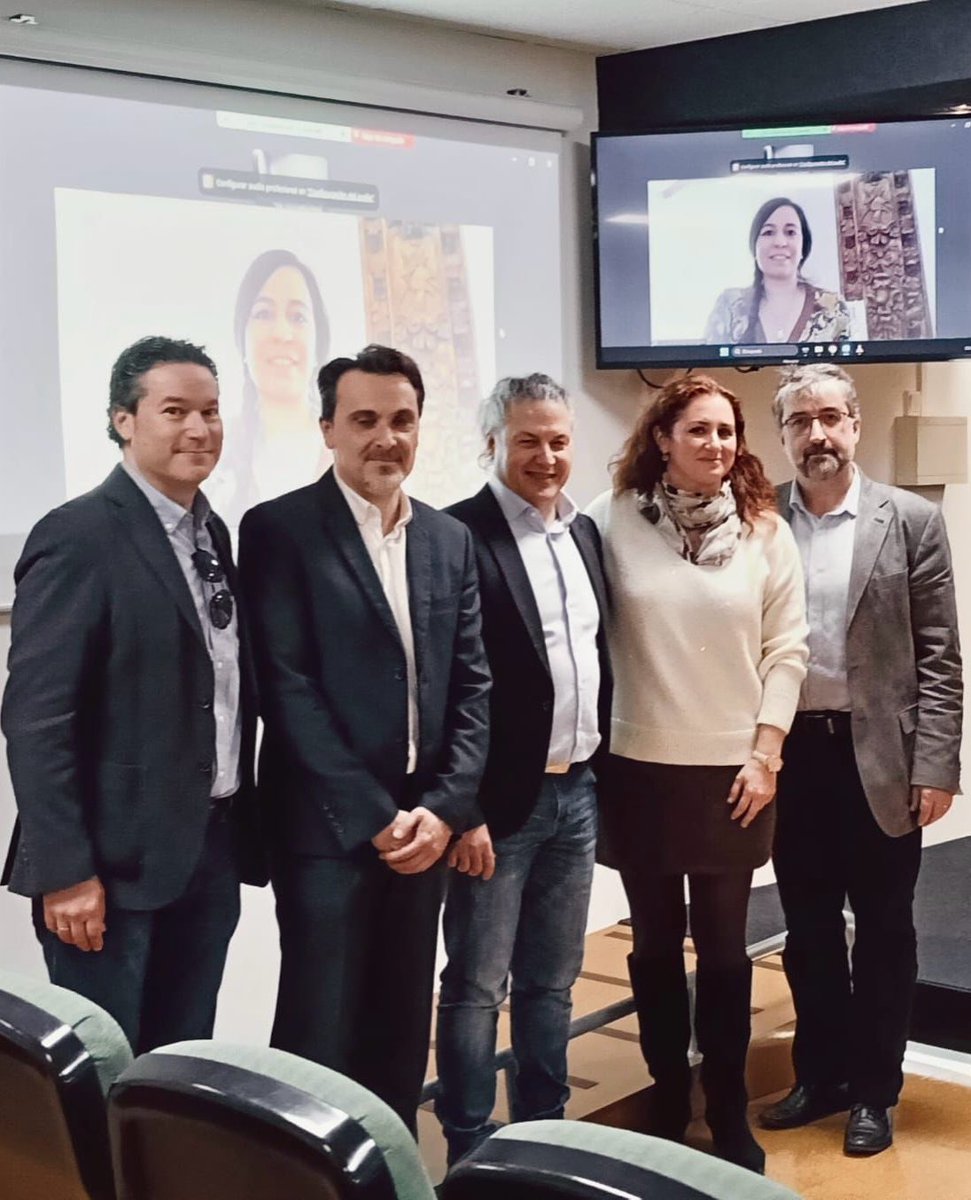 M.ª Isabel de Vicente-Yagüe Jara tweet media