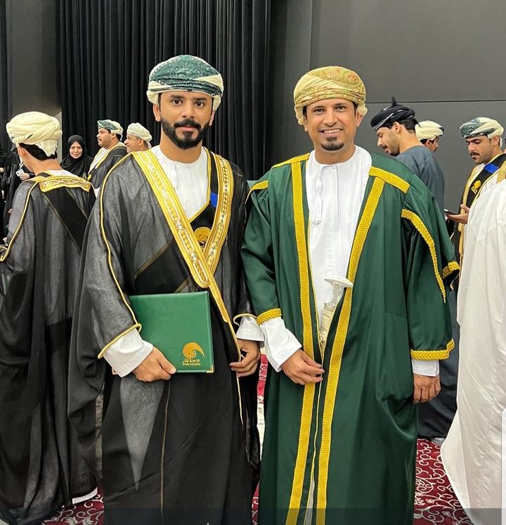 نبارك لي ابن منطقة البريك  . عبدالله بن محمد الربيعي  وذلك بمناسبة تخرجة من جامعة ظفار  . كل الأماني والتوفيق  ومنها إلى أعلى المراتب
<a href="/AhlyFryq/">فريق أهلي المويلحات</a> <a href="/albreek_team/">فريق البريك الرياضي</a>
