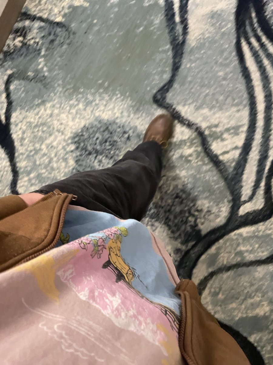 wackyzchy's tweet photo. Half of the fit belongs to gf https://t.co/gkSAAc8Acb