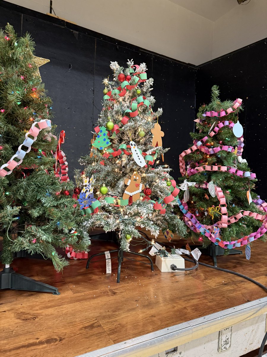 Thanks to the business that support Care and Share lunches and durning the year at Wahkohotowin School.                CP Distributors, Ride, and Nutrien. <a href="/StoonPubSchools/">Saskatoon Public Schools</a> Very happy students with full tummies. 🧑‍🎄🎅🏼🎄