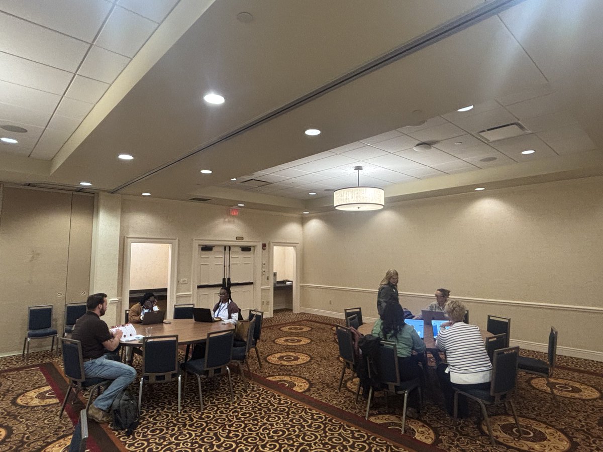 Kelli Neuman Hughes tweet media