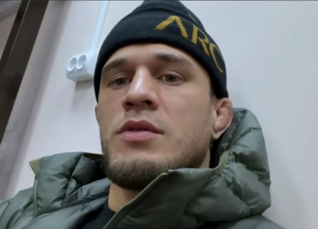 "Arman Tsarukyan is a clear number 1 contender, but he can't fight because the champion has beef with his wife." 😭😭
– Usman Nurmagomedov
Usman is a different type of Nurmagomedov, he can't play that whole "being humble" game, he doesn't know how.🤣 Sign him to the UFC asap!