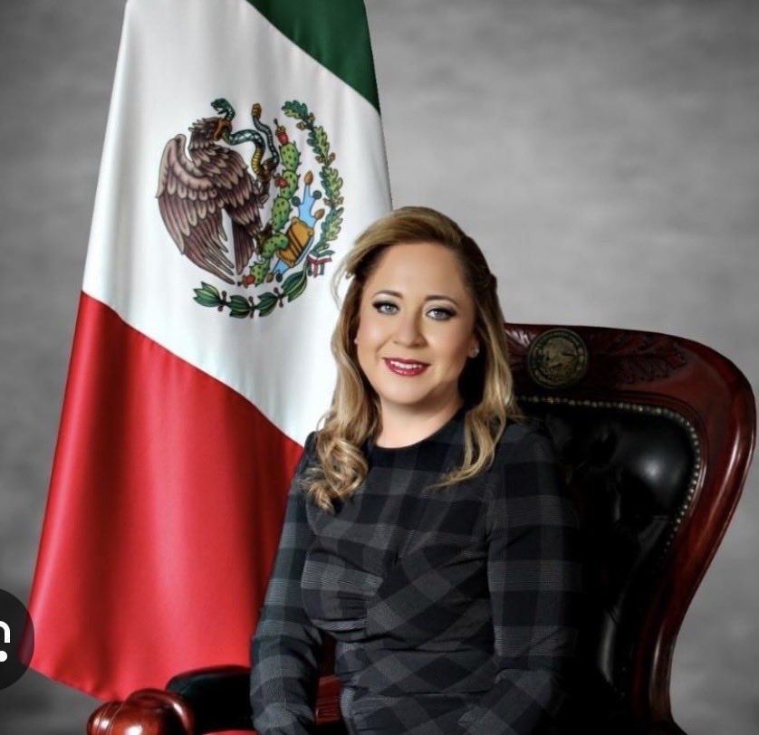 Después de 25 años de laborar en el ⁦<a href="/trielecpue/">Tribunal Electoral del Estado de Puebla</a>⁩ ocupando cargos desde Auxiliar Jurídico y ocupando la Presidencia; hoy concluye su gestión, muchas gracias por tus aportaciones ⁦<a href="/NormAngelik/">Norma Angélica Sandoval   NA 🇲🇽</a>⁩ y felicidades, que bueno que tú pasó es reconocido y valorado.