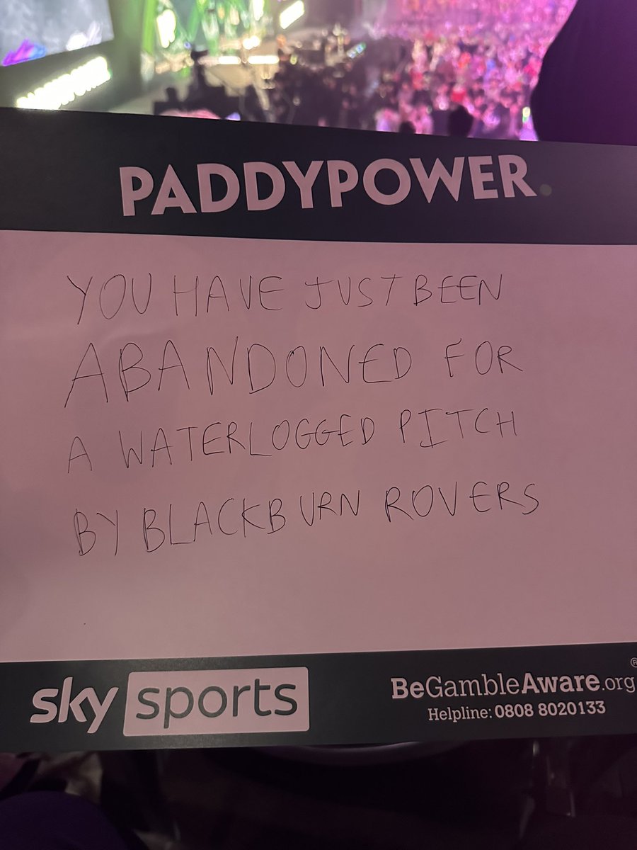 ChrisMartin_93's tweet photo. Odds that this gets on Sky?
Or am I just talking wet?
#Rovere #WCDarts https://t.co/RStJgnYhbp