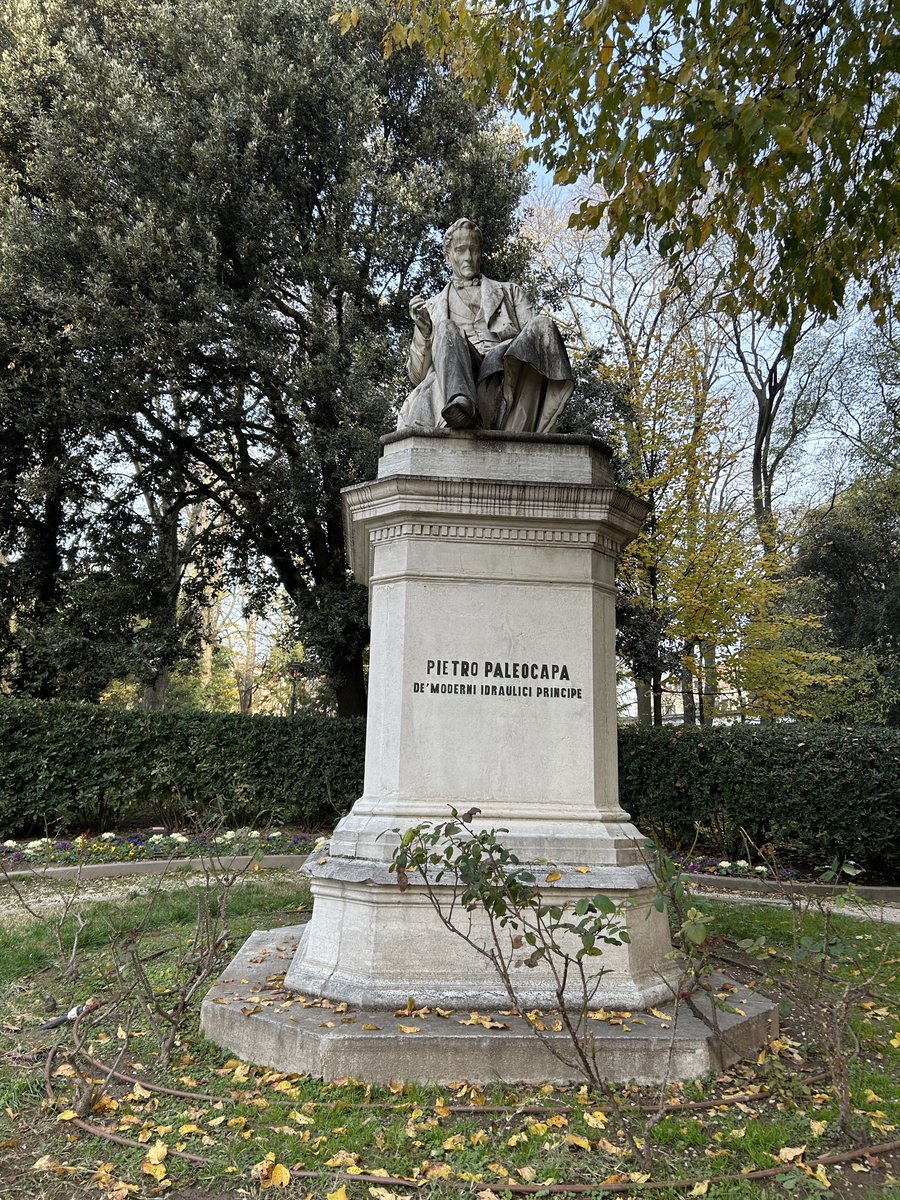 SeanGOSullivan's tweet photo. @ConanOBrien  @TeamCoco Did you know there is a statue of you in a park in Venice, Italy( Amazing likeness but they got your name wrong on the pedestal) https://t.co/tvhStt6Zod