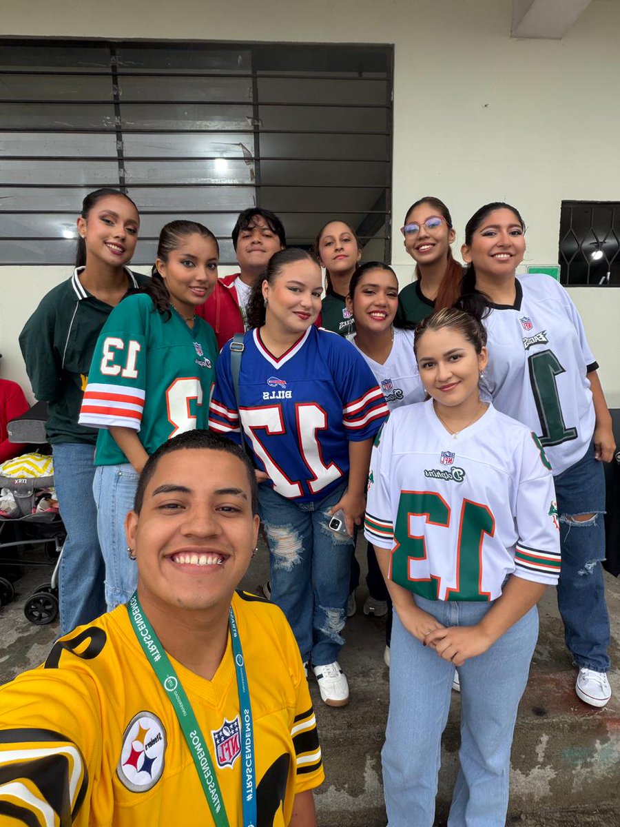 🏆Nuestro Club de Danza conquistó la Copa Navidad 2025 con una poderosa coreografía de hip-hop, dirigida por Jean Pierre Mendoza, logrando el primer lugar en Profesional Small Crew Hip-Hop Open.
¡Un hito para la UTE! 💚💙🔥
Entérate aquí:👉 ute.edu.ec/campeonato-dan…
#UTE #DanzaUTE