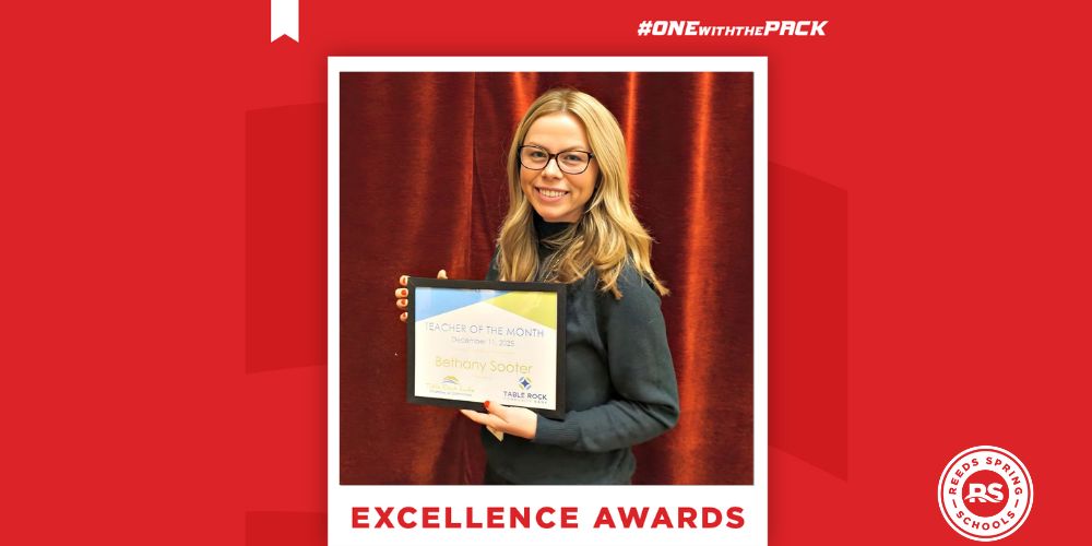 RSWolves's tweet image. 𝐄𝐱𝐜𝐞𝐥𝐥𝐞𝐧𝐜𝐞 𝐀𝐰𝐚𝐫𝐝 𝐖𝐢𝐧𝐧𝐞𝐫
Congratulations to Ms. Bethany Sooter, our Teacher of the Month for November/December! She's a fifth-grade teacher at @ReedsSpringIS.
#ONEwiththePACK 🐺