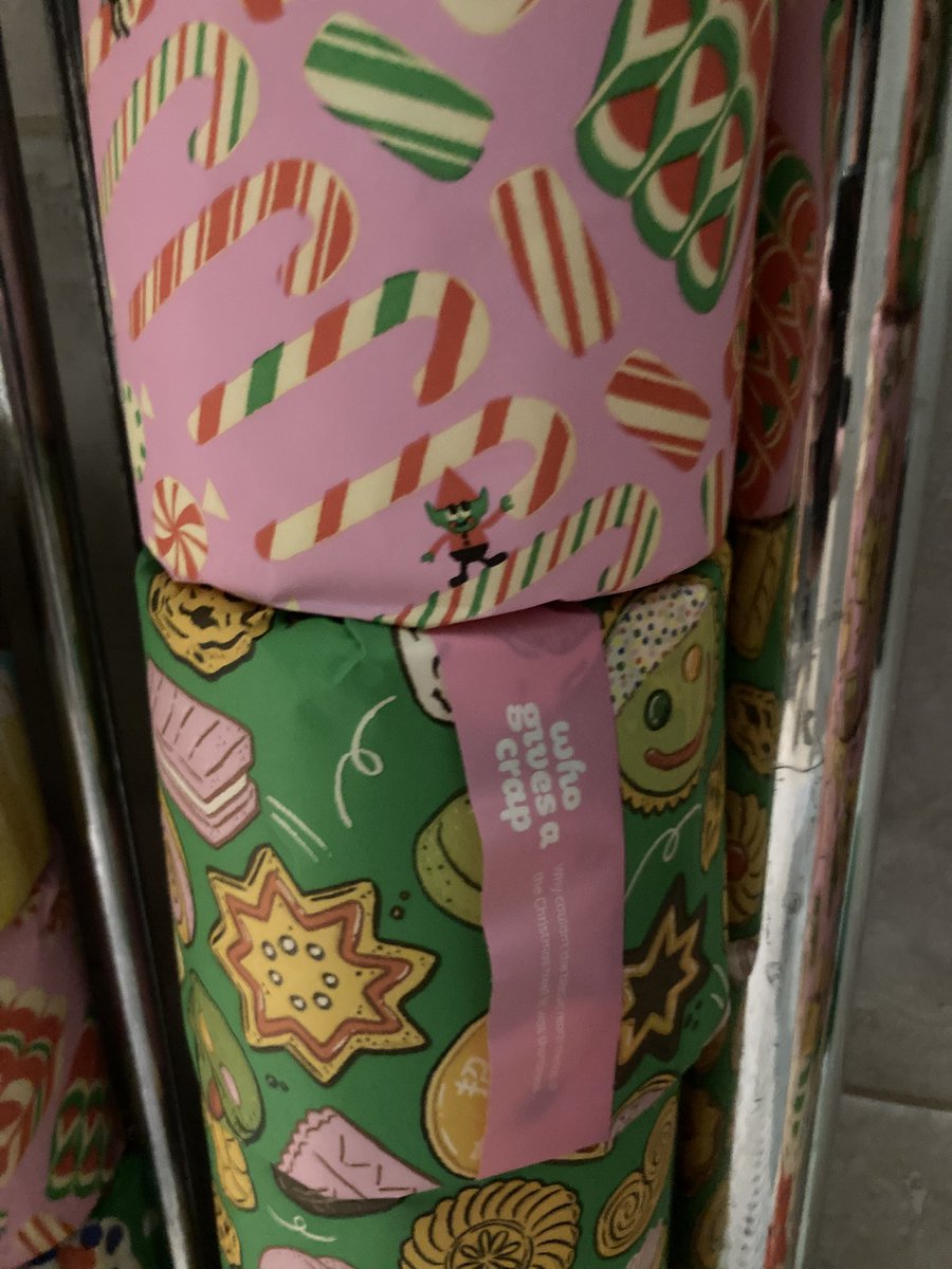 Who ever thought loo roll could be so pretty and festive. Well done <a href="/WhoGivesACrapTP/">Who Gives A Crap</a> … Hey <a href="/jimfrevola/">Jim Frevola</a> maybe you can have a word about retro football kit loo rolls!? Red and black #Christmas ones please! <a href="/WhoGivesACrapTP/">Who Gives A Crap</a> that’s an idea I can help with! #afcb #licensing 😉 🍒