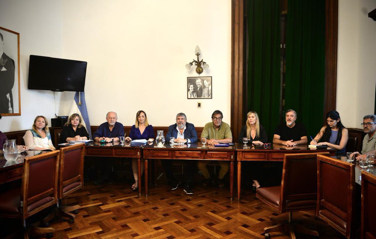 Ingresó al Senado el proyecto de reforma laboral  impulsado por el Gobierno de Javier Milei.

Como complemento a la puesta en marcha de modelo económico que destruye empleo, industria y consumo, quieren legalizar la precarización, facilitar despidos y limitar el derecho a huelga.