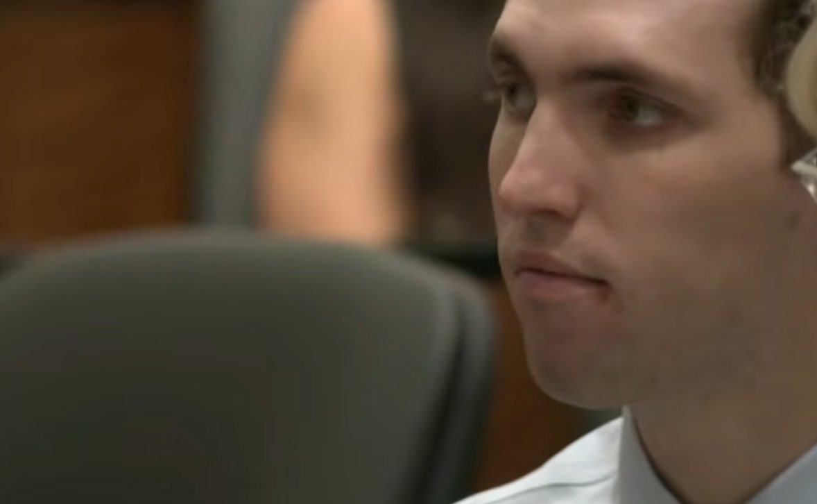 imadriienne's tweet image. #CharlieKirk #CharlieKirkAssassination #TheMurderOfCharlieKirk #TylerRobinson 

🚨 #TylerRobinson 

No words……. 👇🏼👇🏼👇🏼