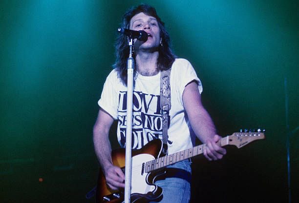 maia ⟡⁎◌ || daily jon bon jovi tweet media