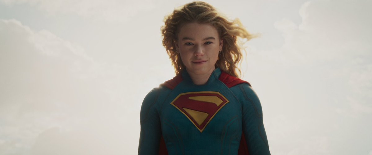 destpool's tweet image. Reina 👑❤️
#Supergirl