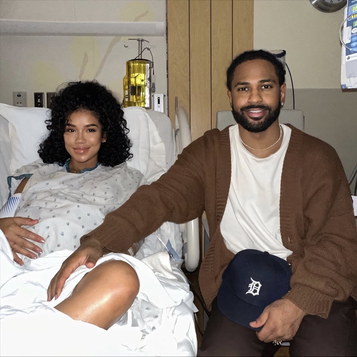 me with the same bad bitch i told my ex not to worry about after we broke up