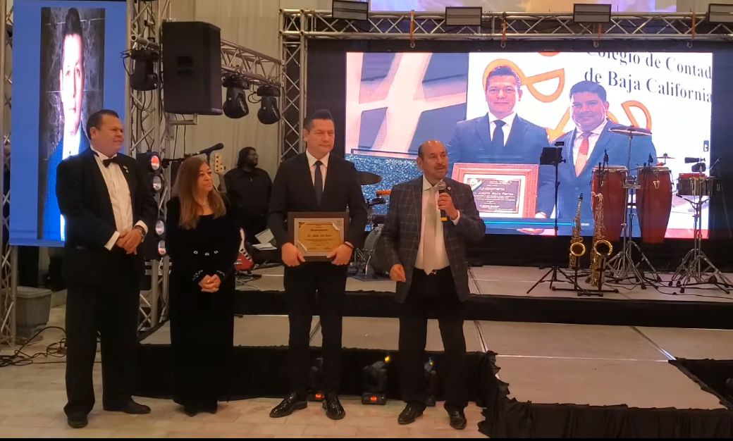 Adolfo Solís (@adolfosolisf) on Twitter photo 