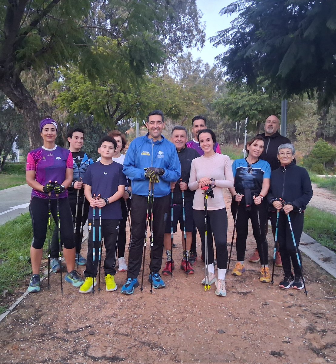 Spina_JC's tweet photo. Ponemos fin a un año magnífico en la Escuela de Marcha Nórdica JCE 🔴 🟡 🟢. GRACIAS en mayúsculas a todos mis alumnos/as, gracias por vuestro apoyo y confianza, sois mi motor para seguir un año más. https://t.co/OYxCTpdRjc