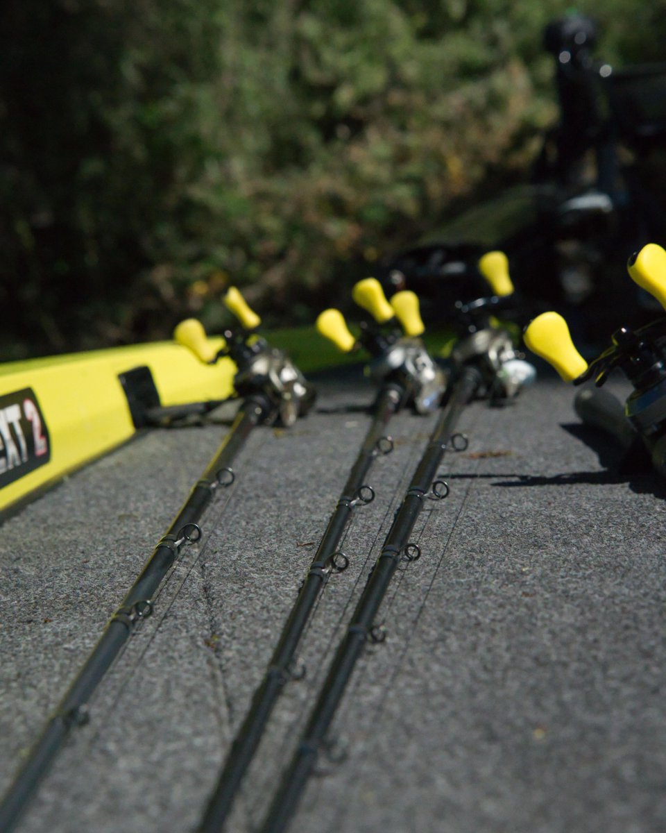 SkeetReese1's tweet photo. If you care about feel and precision, SeaGuide is a must. Check out the "NEXT 2" rods on https://t.co/gaW17s7zDB @seaguide_corp_usa #SeaGuide #SkeetReese #SiliconeNitride #FishingGear #RodBuilding #EliteAnglerApproved #NothingButTheBest #ProLevelPerformance #LightweightStrength https://t.co/M4oUATF28T