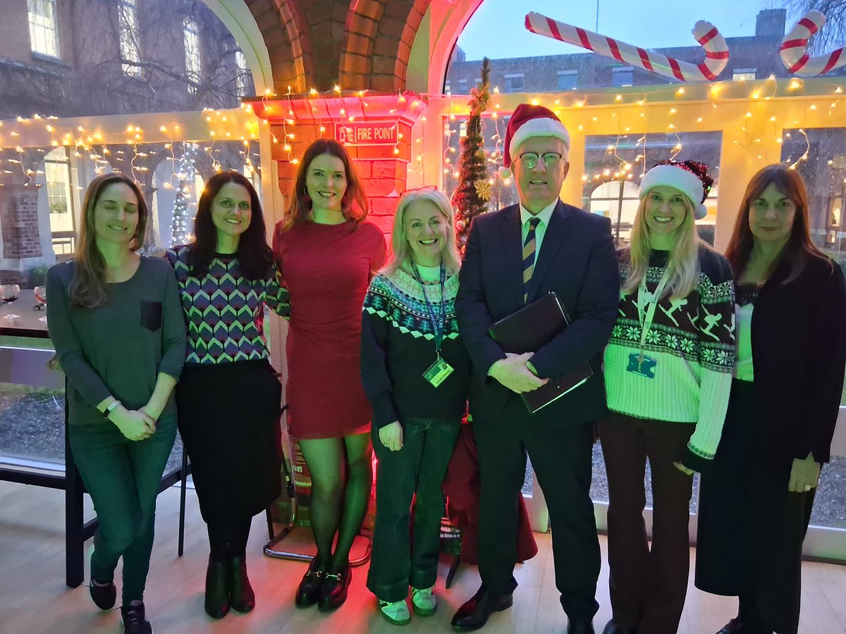 Gearóidín Uí Laighléis tweet media