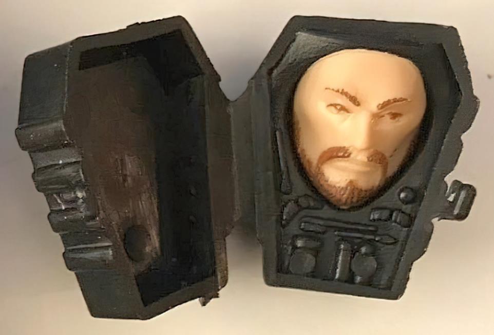 ClassicGIJoe's tweet image. Zartan's backpack contained his disguise.