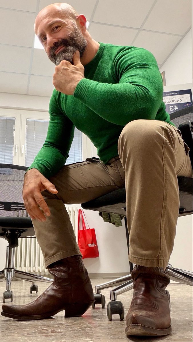 Bootsbeardmike77 tweet media