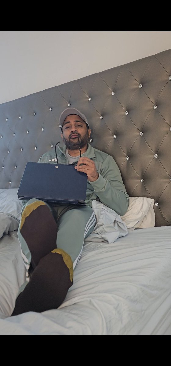 FootKingAmar's tweet photo. #goldtoes #goldtoesocks
https://t.co/rAoW8n20WP https://t.co/ehBdeGYePW