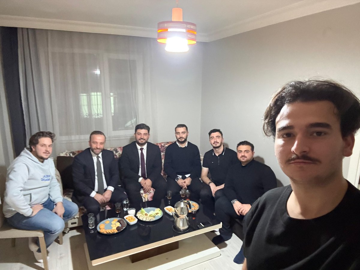 📍 Eyüpsultan

İl Başkan Yardımcımız Sayın <a href="/BirdalMuammer/">Muammer BİRDAL</a> ve İl Gençlik Kolları Başkan Yardımcımız <a href="/MTufanKocak/">M. Tufan KOÇAK</a>, İstanbul Üniversitesi’nden öğrenci arkadaşlarımızı evlerinde ziyaret ederek keyifli bir akşam geçirdi.

ÜNİAK İstanbul olarak, gençlerin olduğu her yerde olmaya;