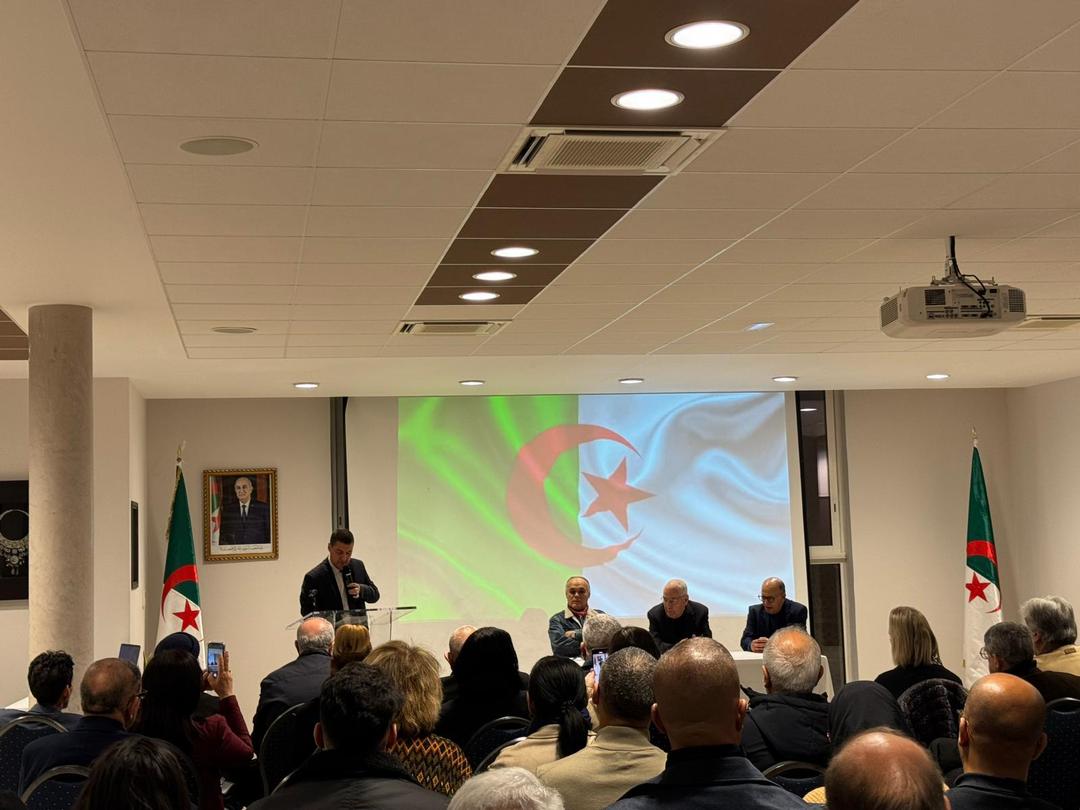 شارك اليوم كاتب الدولة لدى وزير الشؤون الخارجية المكلف بالجالية الوطنية بالخارج، السيد <a href="/SECCNE_Chaib/">Sofiane Chaib | سفيان شايب</a> ، عبر تقنية التحاضر المرئي عن بعد، في الاحتفالية المخلدة للذكرى الخامسة والستين لمظاهرات 11 ديسمبر 1960، والتي نظمتها القنصلية العامة للجزائر بمرسيليا.