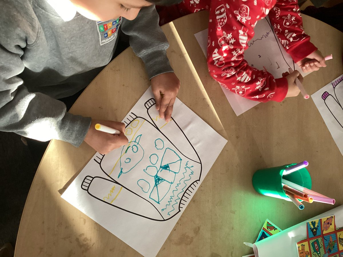 MrsGriffiths7's tweet photo. Christmas killer day fun 🎅🏻❤️ #christmasjumperday #wyfs #christmsas https://t.co/WZ8ybjhf5O