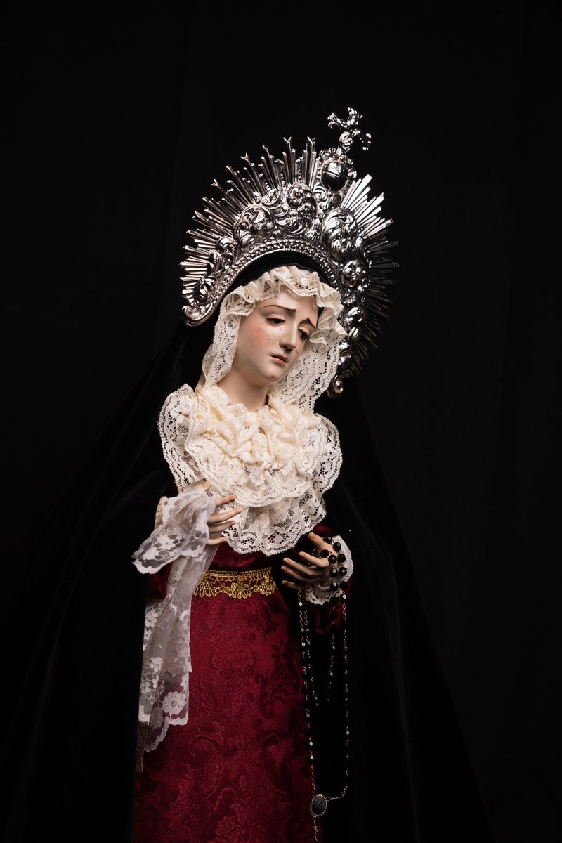 PanequeArte's tweet photo. Mi última obra , Ntra Sra de los Dolores ,madera de cedro policromada, 75 cm.
Fotografias Luisma Gómez Pozo.
#cofradiasmlg #artecofrade #arts #artwood https://t.co/QONHIZiGyr