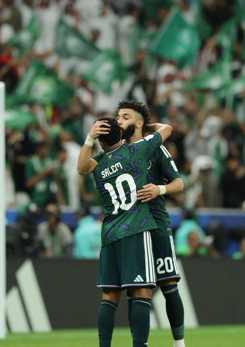 🚨🚨🚨🚨🚨🚨🚨🚨🚨🚨 حُسمت!!!!!!!!!!

أعظم وأجمل صورة ستشاهدها اليوم بتقدير كبير جدًا من عبدالرحمن العبود لـ الأسطورة سالم الدوسري! 💚💚💚💚💚