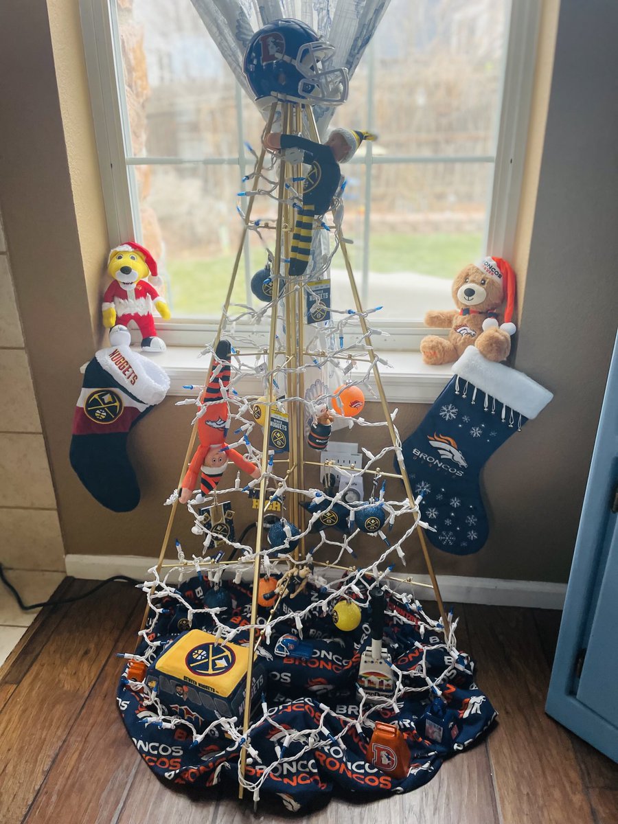 Found a Broncos stocking, so now the Broncos/Nuggets tree is balanced! 🧡💙💛🏀🏈