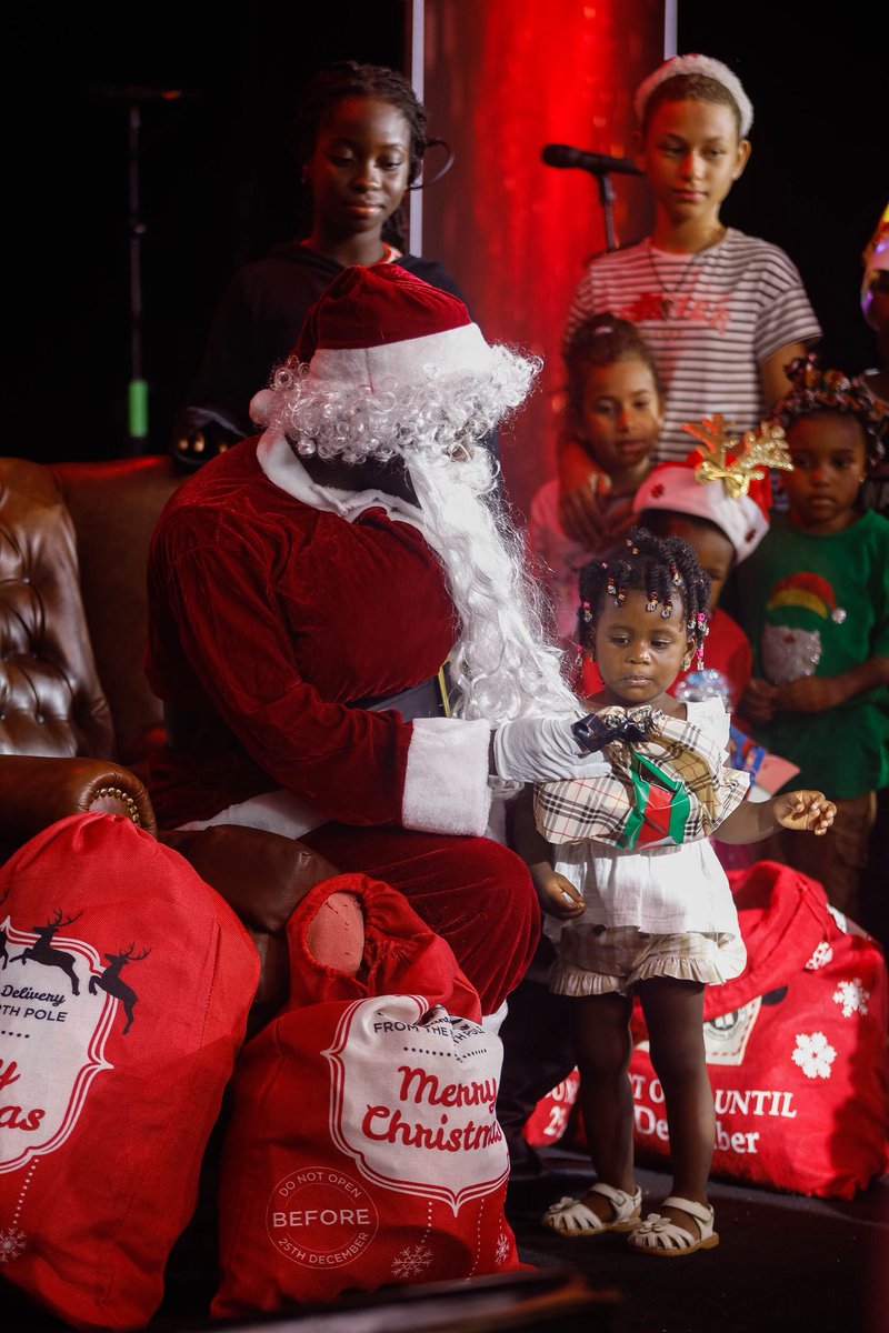 LabadiHotel's tweet photo. πβ¨ A magical night at Labadi Beach Hotel! We celebrated the lighting of our Christmas tree with beautiful carols by the Winneba Youth Choir, inspiring Nine Lessons from industry leaders, and joyful moments as Santa shared gifts with the kids. π
π
#LabadiBeachHotel #Christmas https://t.co/yhI5ePZ5R0
