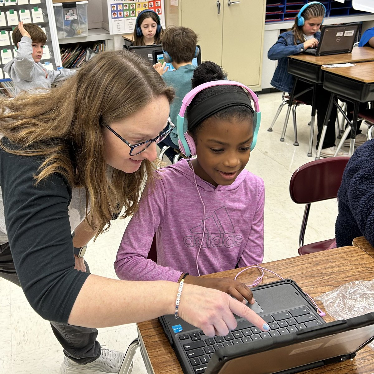 jaguar222's tweet image. More coding fun today! We continued with loops and added conditionals. @codeorg @CSforALL @LowerMerionSD #hourofcode #coding