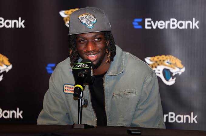 ToddsJuice's tweet photo. WR Brian Thomas Jr. told reporters today that he has formally requested a trade and plans to hold out of all Team Suck on Meat activities for the 2025 playoffs, per his own comments at a press conference. Situation worth monitoring. @Elibs05
#SuckOnMeat #MeatUp https://t.co/eB7kFdgm4N