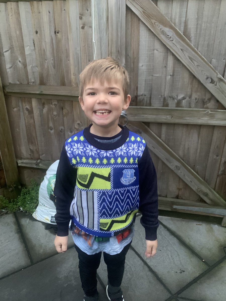 Katie Neal tweet media