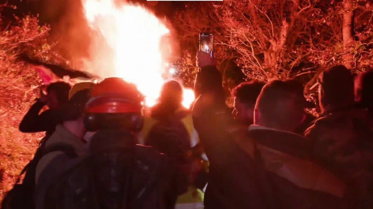 "On va continuer le blocage": face à face tendu entre les gendarmes et les agriculteurs qui s'opposent à un abattage en Ariège
l.bfmtv.com/XflR