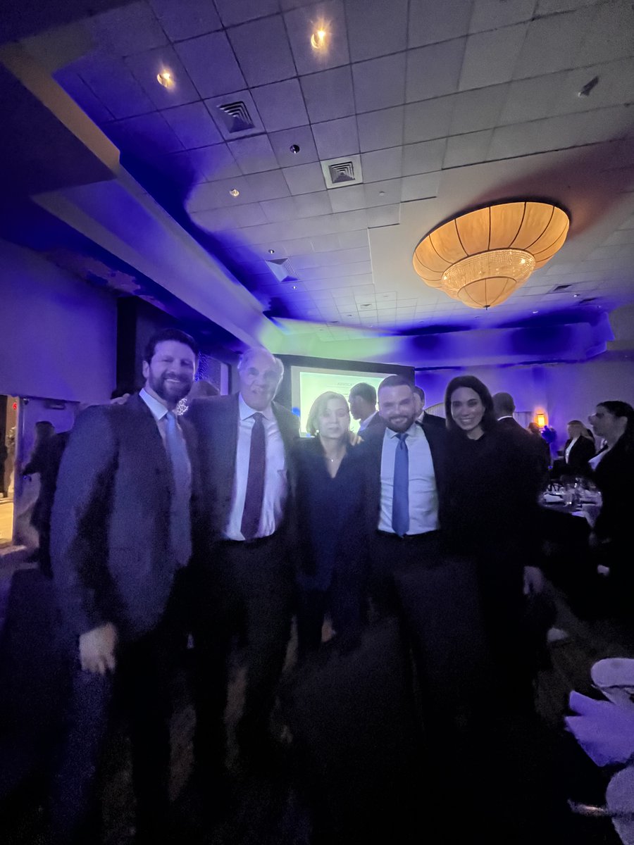 Leesfield & Partners tweet media