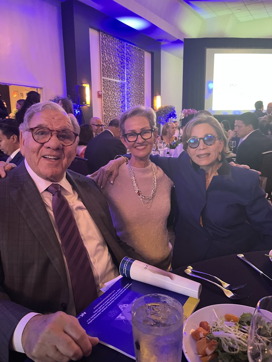 Leesfield & Partners tweet media