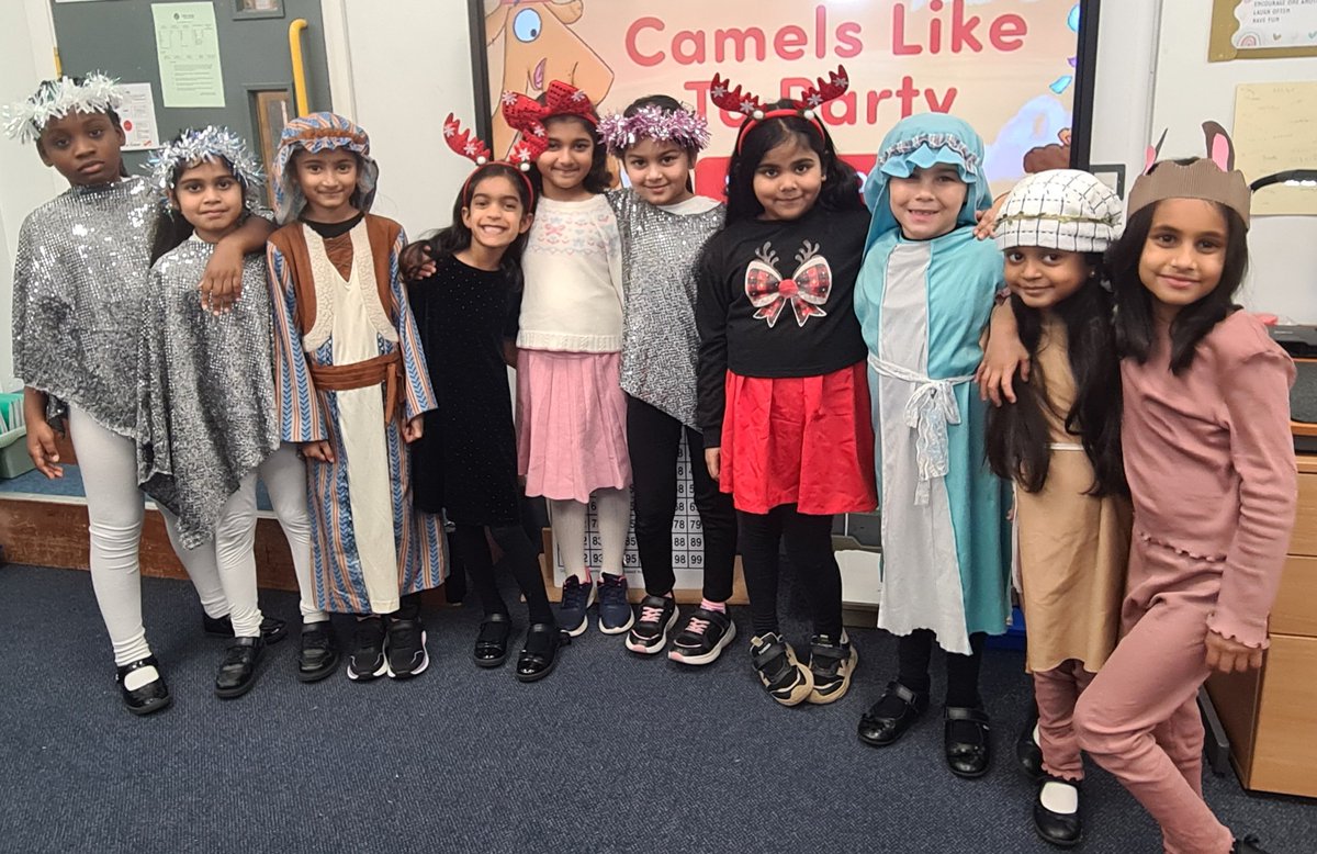 MrsFojdar_AMPA's tweet photo. 2NF are ready for our final KS1 Christmas Performance. All of the children showed such  confidence  in saying their lines and singing so beautifully, infront of packed audiences! Immensely proud of all  of the children, well done 👏 🎄 🎅 @AbbeyMead_TMET https://t.co/DA8bhQiEyF