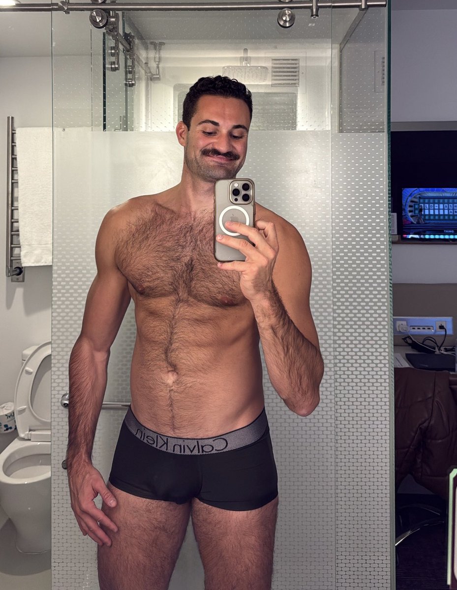 Michael Flinch tweet media