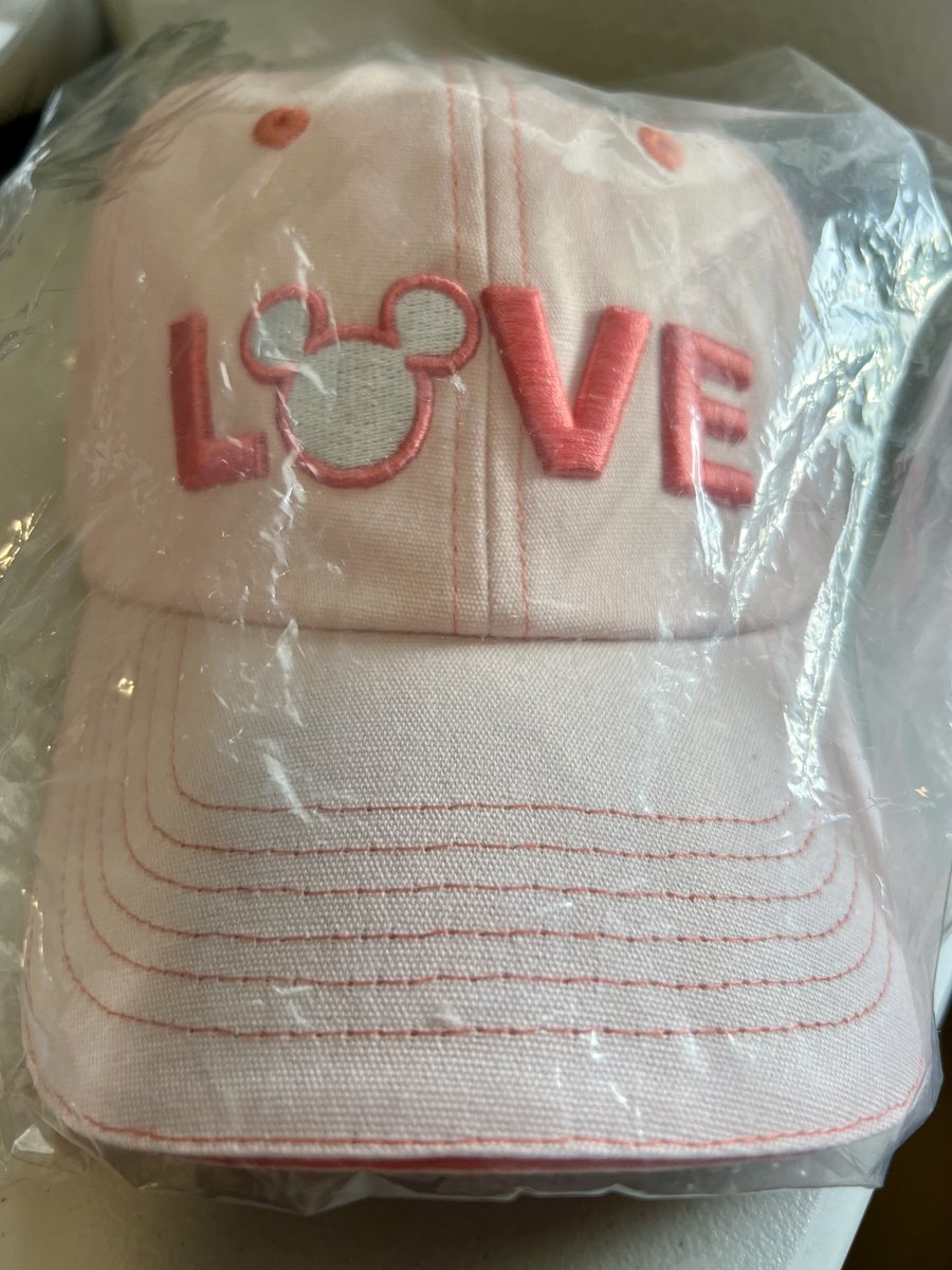 TeriE's tweet photo. CUTE #MickeyIcon LOVE #BaseballHat Cap #DISNEYSTORE Coral Pink One Size ADJUSTS NEW https://t.co/ZQUBHuYzPj
#disneyfashion #disneygifts #disneyfinds #disneystyle #disneygiftideas #baseballcap #mickeymouse #giftsforher #funfashion #disneywear #disneylove https://t.co/nzAGz1kvtw