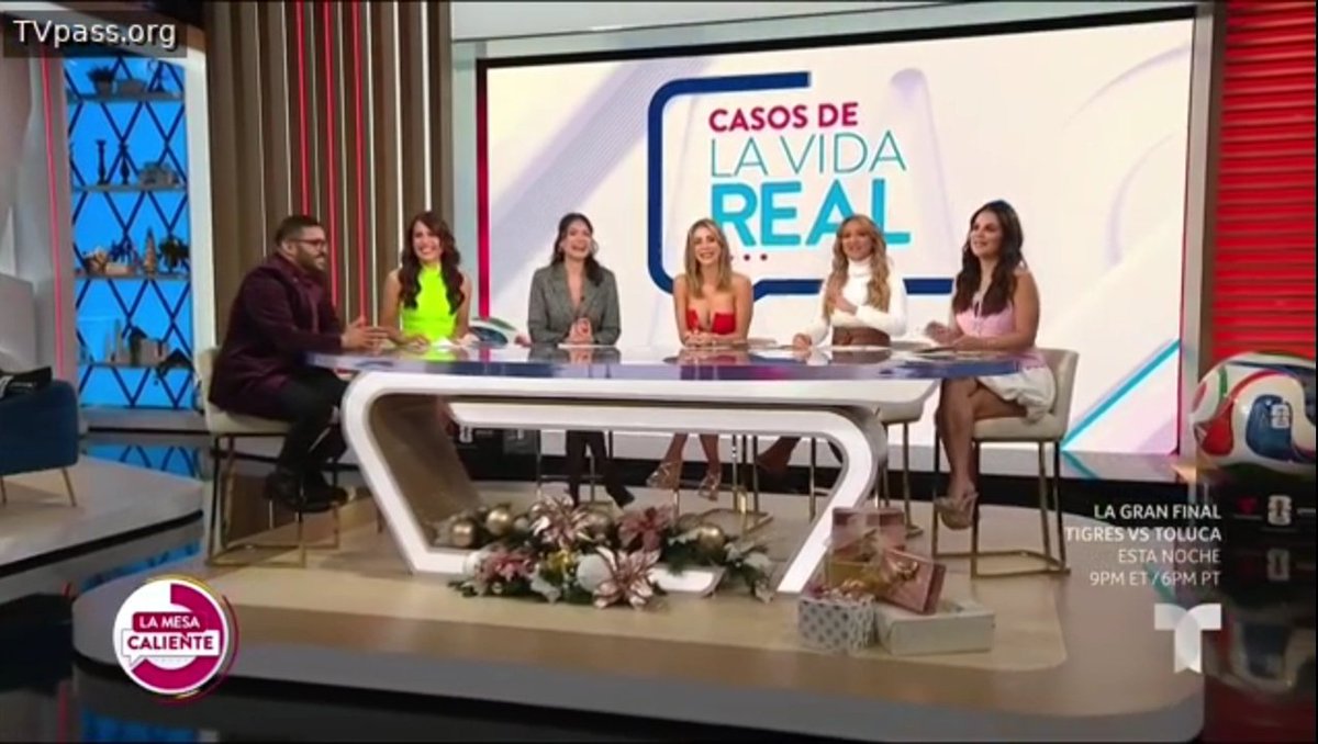 Pues la tertulia  con el experto comercial, muy interesante, #LaMesaCaliente  así q inflan los precios y por muchos descuentos q te apliquen acabas pagando lo q ellos quieren 😱 #CrisPorta11D 🤍🤎🤍🤎 #Teamporta 🥇👩🏼‍🍳🤍🍋