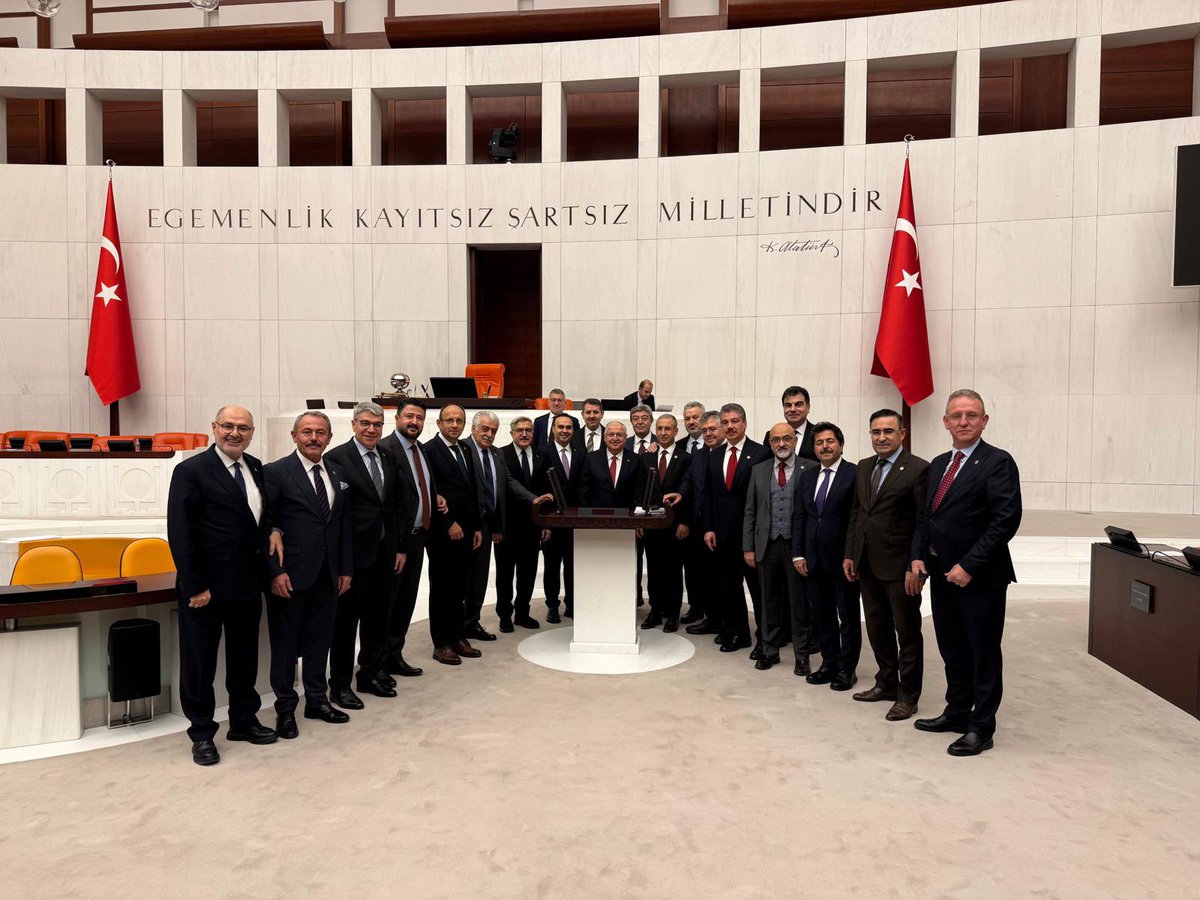 Milli Savunma Bakanlığımız, Sanayi ve Teknoloji Bakanlığımız ile bağlı kuruluşların bütçe görüşmelerini tamamladık. 

Kabul edilen bütçelerin hayırlı olmasını temenni ediyorum. 

<a href="/tcsavunma/">T.C. Millî Savunma Bakanlığı</a> 
<a href="/TCSanayi/">Sanayi ve Teknoloji Bakanlığı</a>