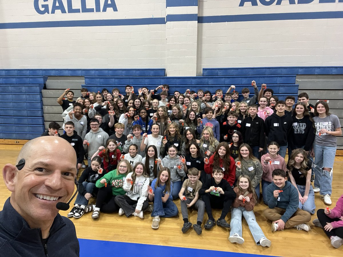 HearTedTalk's tweet photo. GREAT day sharing my leadership workshop with students from Gallia Academy, River Valley MS and South Gallia MS!  This program was made possible by the Gallia-Vinton ESC!  Thank you to GAMS for hosting!  #IFeelGreat https://t.co/lOpx8lFjNd