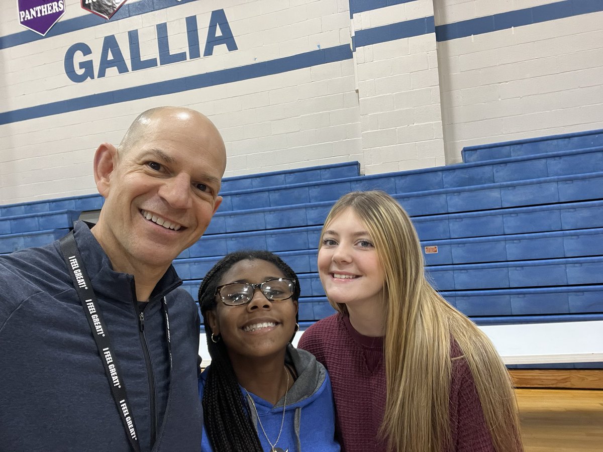 HearTedTalk's tweet photo. GREAT day sharing my leadership workshop with students from Gallia Academy, River Valley MS and South Gallia MS!  This program was made possible by the Gallia-Vinton ESC!  Thank you to GAMS for hosting!  #IFeelGreat https://t.co/lOpx8lFjNd