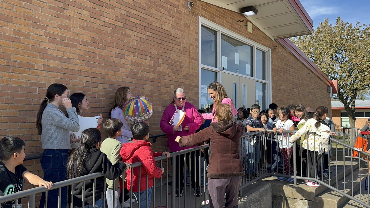 Mark Twain Elementary School tweet media