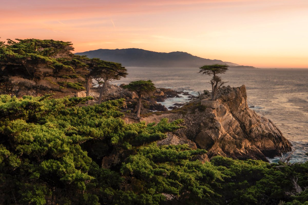 ryanlips's tweet image. Just got back from a fantastic trip to Carmel, California for the Center for Photographic Arts' internationally juried show of which I was fortunate enough to be a part of with one of my photographs.
Oh, and by the way, the Monterey Peninsula is absurdly picturesque.