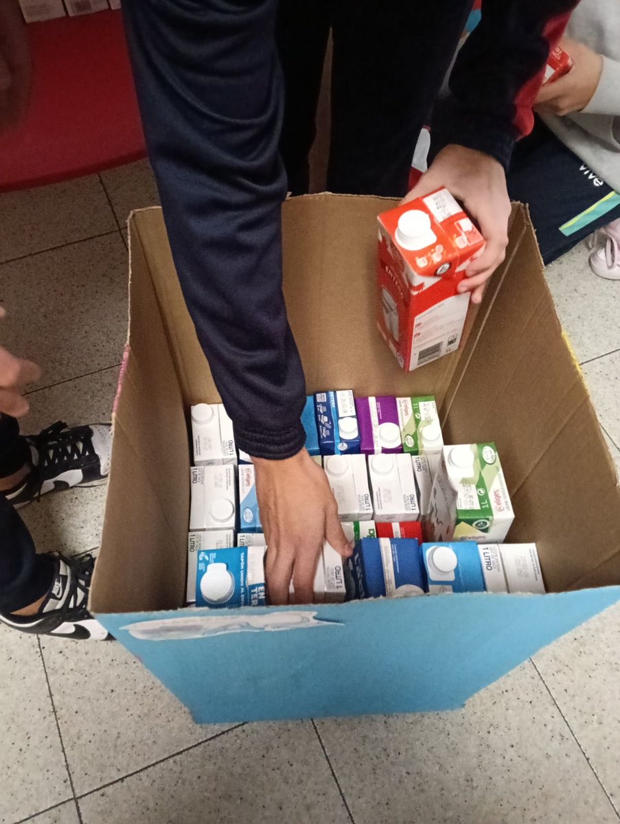 👉🏼Campaña de
#recogida de alimentos no
perecederos para los <a href="/AngelesMalaga/">AngelesMalagueños</a> en el cole!!

👉🏼Os invitamos a colaborar donando:
#Leche
#Mermelada
#TomateFrito
#Sardinas en conserva
 👉🏼Plazo: Hasta el jueves 18 de diciembre 🙌🏻