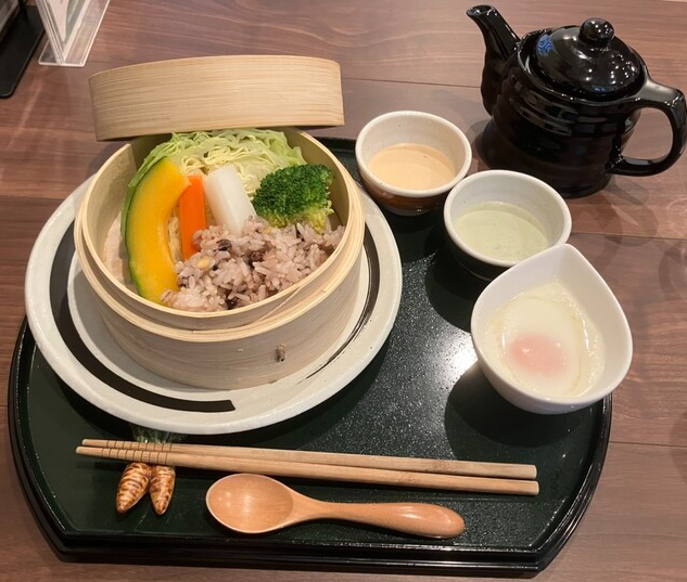 nittayouko's tweet photo. 【一宮市 】美容と健康に！体が喜ぶせいろ蒸しモーニングを食べて来ました♪「薬膳cafe CALAK]
愛知県一宮市にある薬膳カフェ CALAK（カラク）です。⇒ https://t.co/5OW93p3q4s #アメブロ @ameba_officialより https://t.co/eKBQzSHobx
