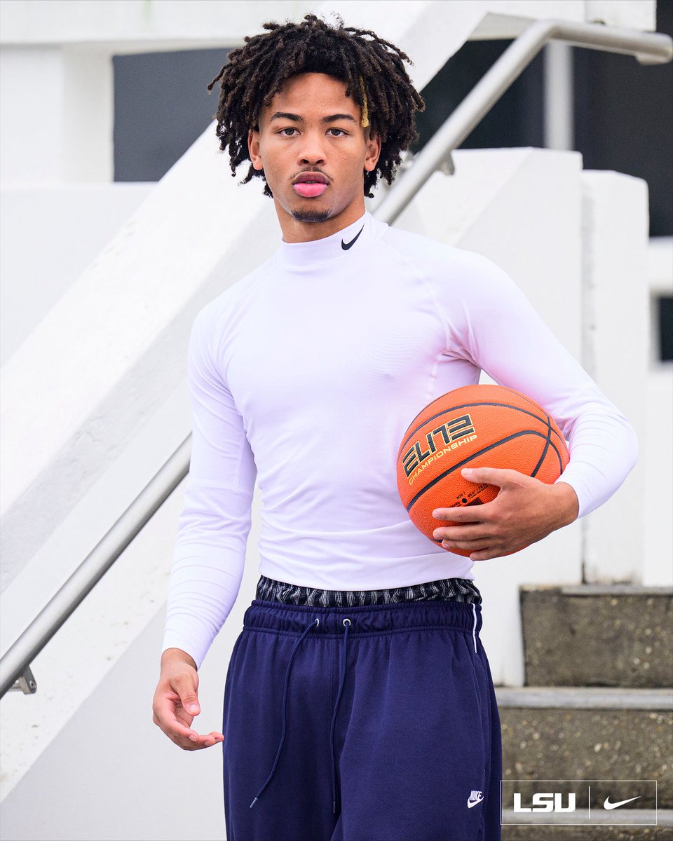 LSUBasketball's tweet image. Leading the way 😎