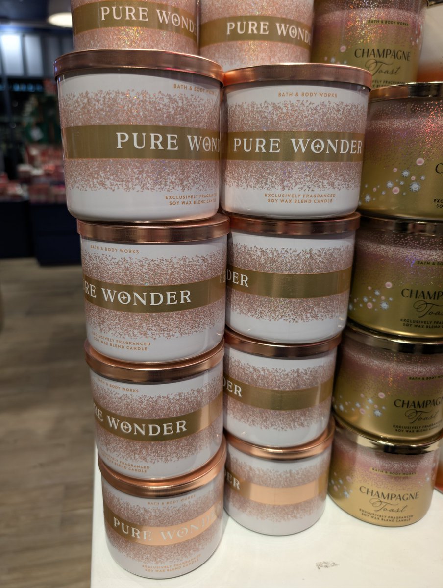 Nov19781976Jan's tweet image. Dear @bathbodyworks THANK YOU for bringing this back!!!!! Please keep this year round!!!!!!! #purewonder #whyikeepcomingback